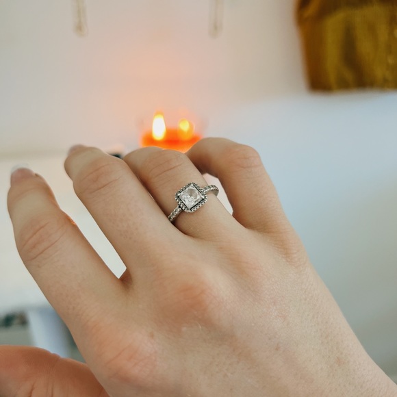 Pandora Ring - Picture 5 of 7